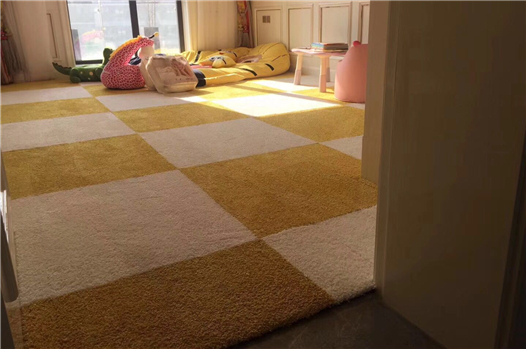 寝室拼块毯满铺案例