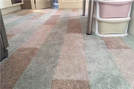 寝室拼块毯竖拼满铺案例